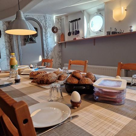 De Logeerboot Dordrecht Bed & Breakfast Екстериор снимка