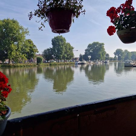 De Logeerboot Dordrecht Bed & Breakfast Екстериор снимка