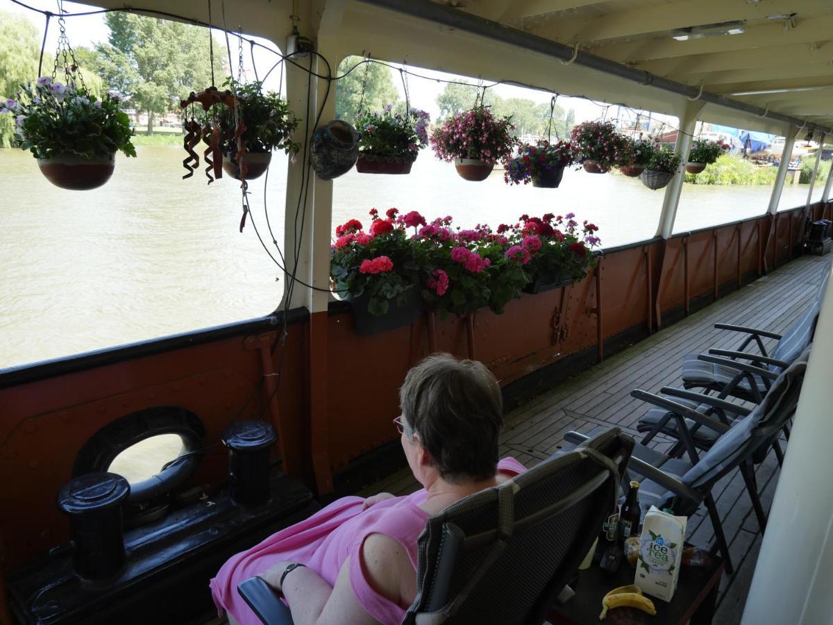 De Logeerboot Dordrecht Bed & Breakfast Екстериор снимка