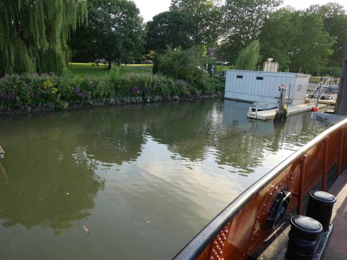 De Logeerboot Dordrecht Bed & Breakfast Екстериор снимка