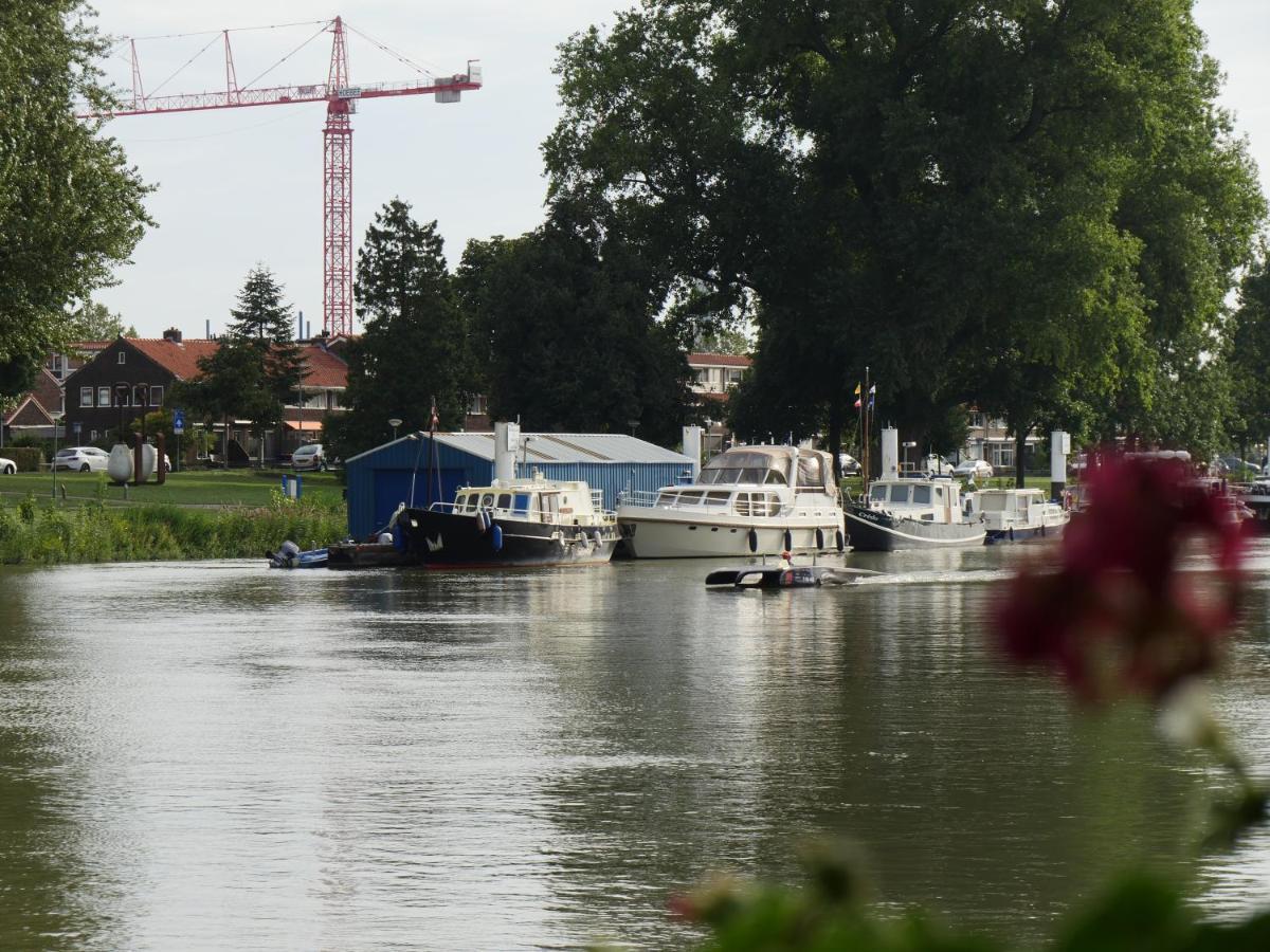 De Logeerboot Dordrecht Bed & Breakfast Екстериор снимка