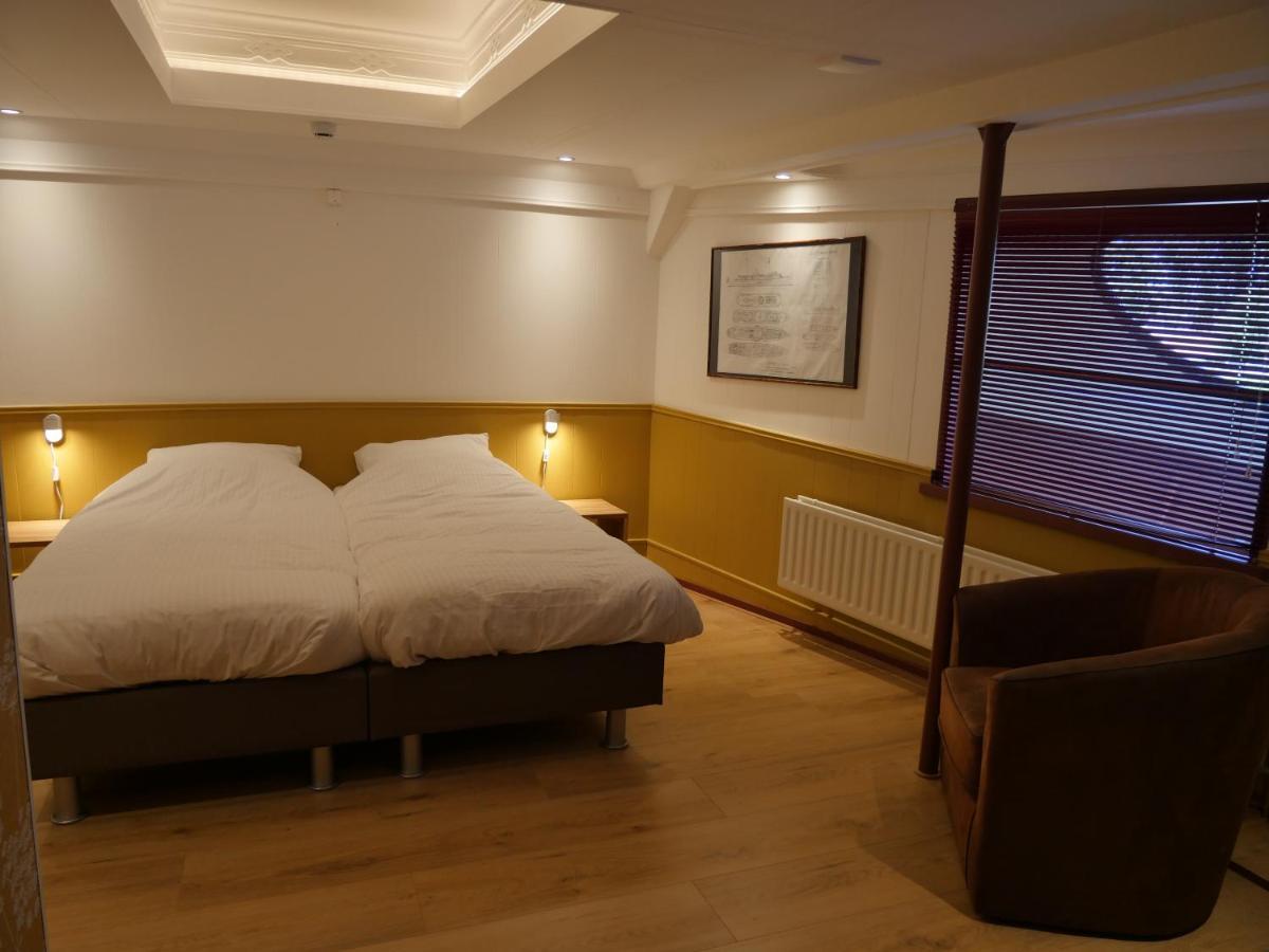 De Logeerboot Dordrecht Bed & Breakfast Екстериор снимка
