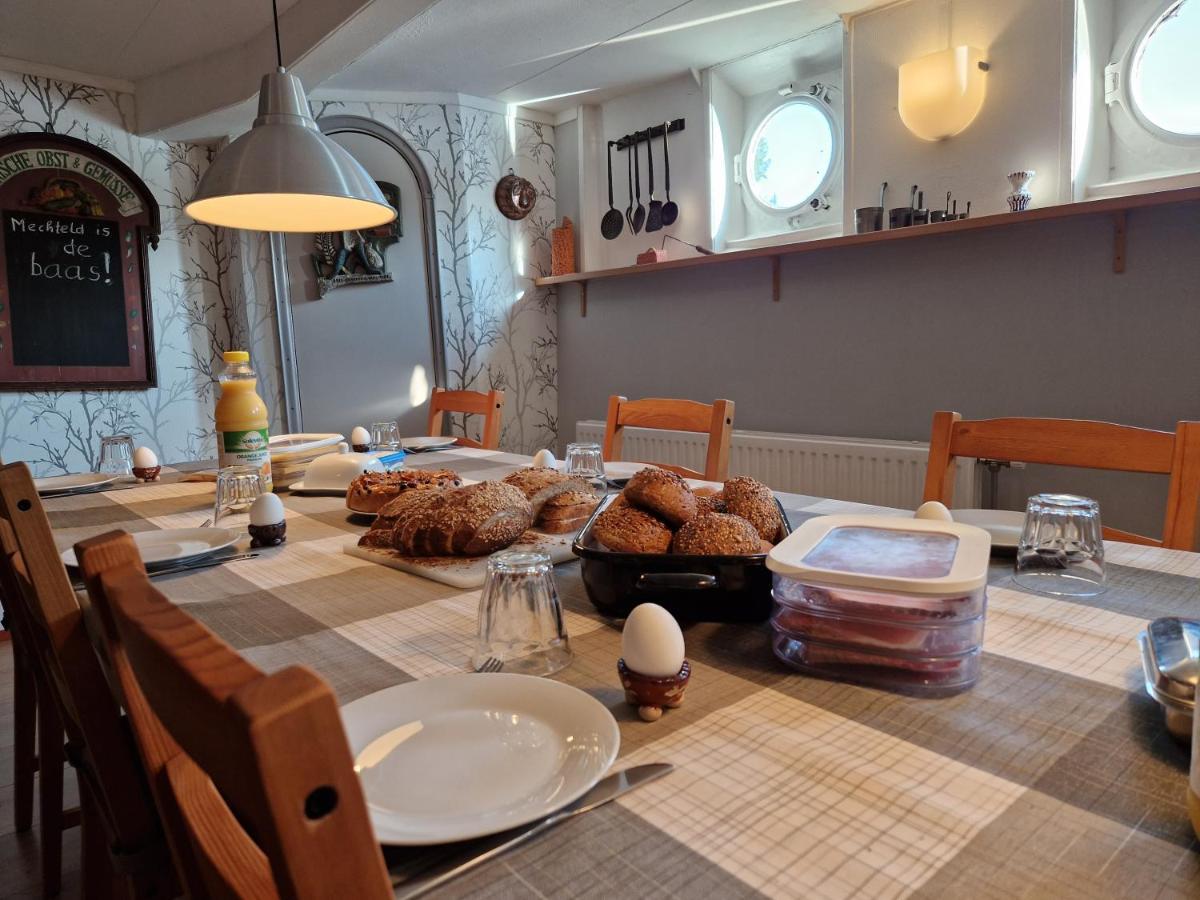 De Logeerboot Dordrecht Bed & Breakfast Екстериор снимка